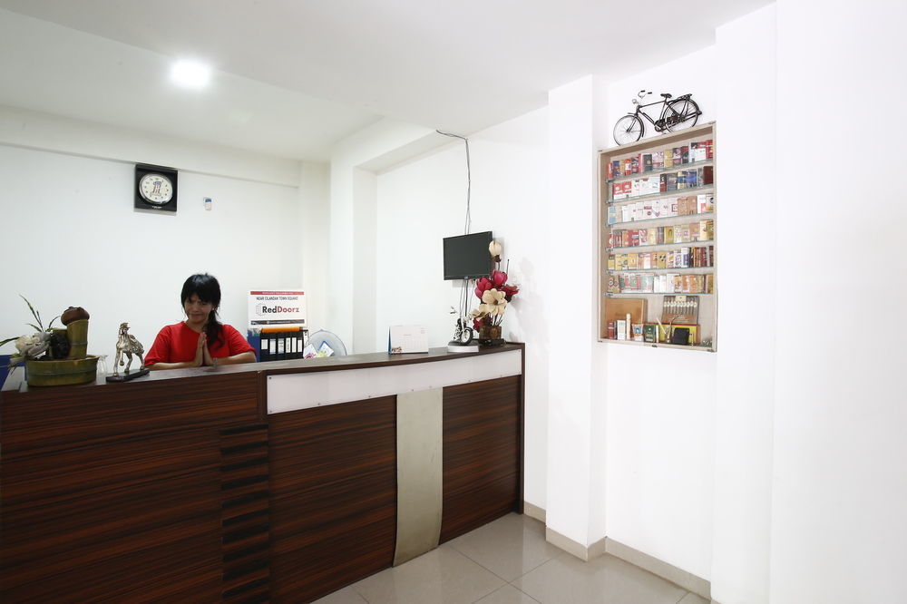 เรดดอร์ซ เนียร์ จิลันดัก ทาวน์ สแควร์ Hotel จาการ์ตา ภายนอก รูปภาพ