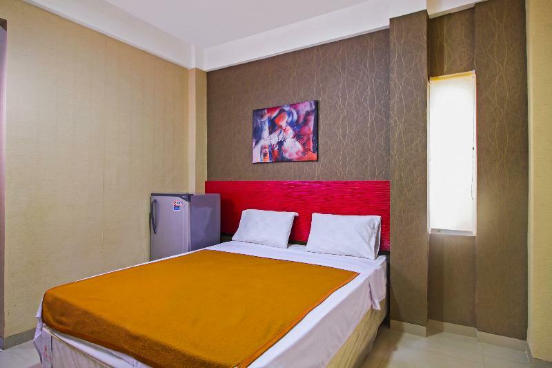 เรดดอร์ซ เนียร์ จิลันดัก ทาวน์ สแควร์ Hotel จาการ์ตา ภายนอก รูปภาพ