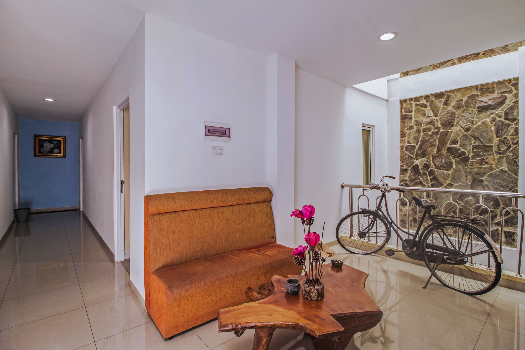 เรดดอร์ซ เนียร์ จิลันดัก ทาวน์ สแควร์ Hotel จาการ์ตา ภายนอก รูปภาพ